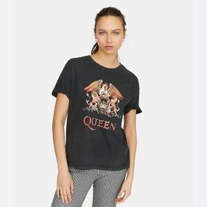 Stradivarius Queen Official Merch 2019 Washed Black Graphic Tee. Size XS